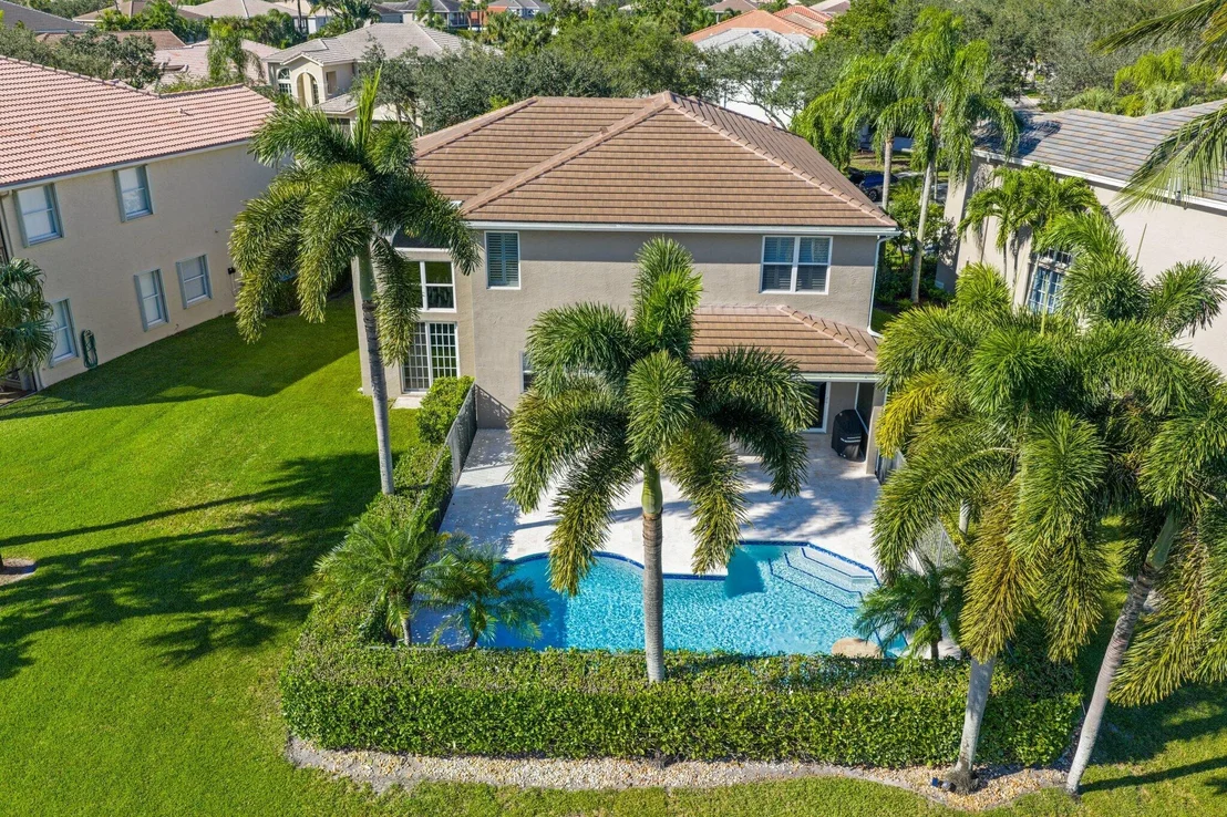 Photo of 19245 Skyridge Circle