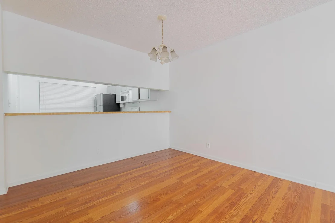 Photo of Unit 214 at 8000 Hampton Boulevard