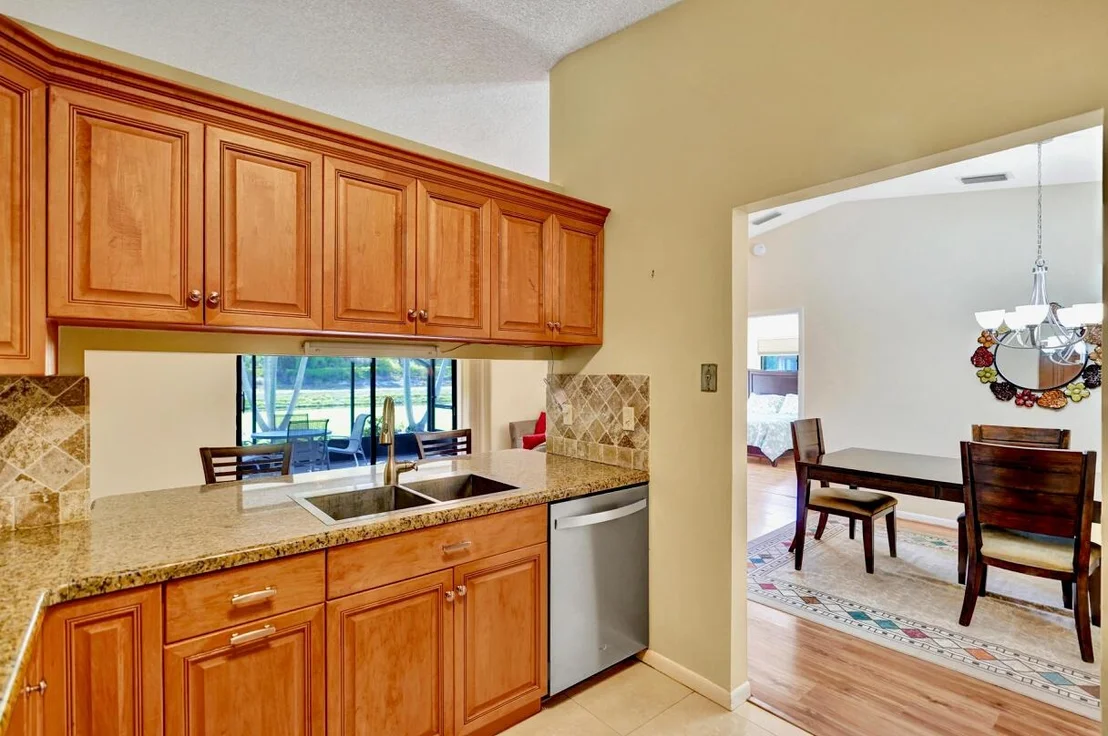 Photo of 124 Mayfair Lane