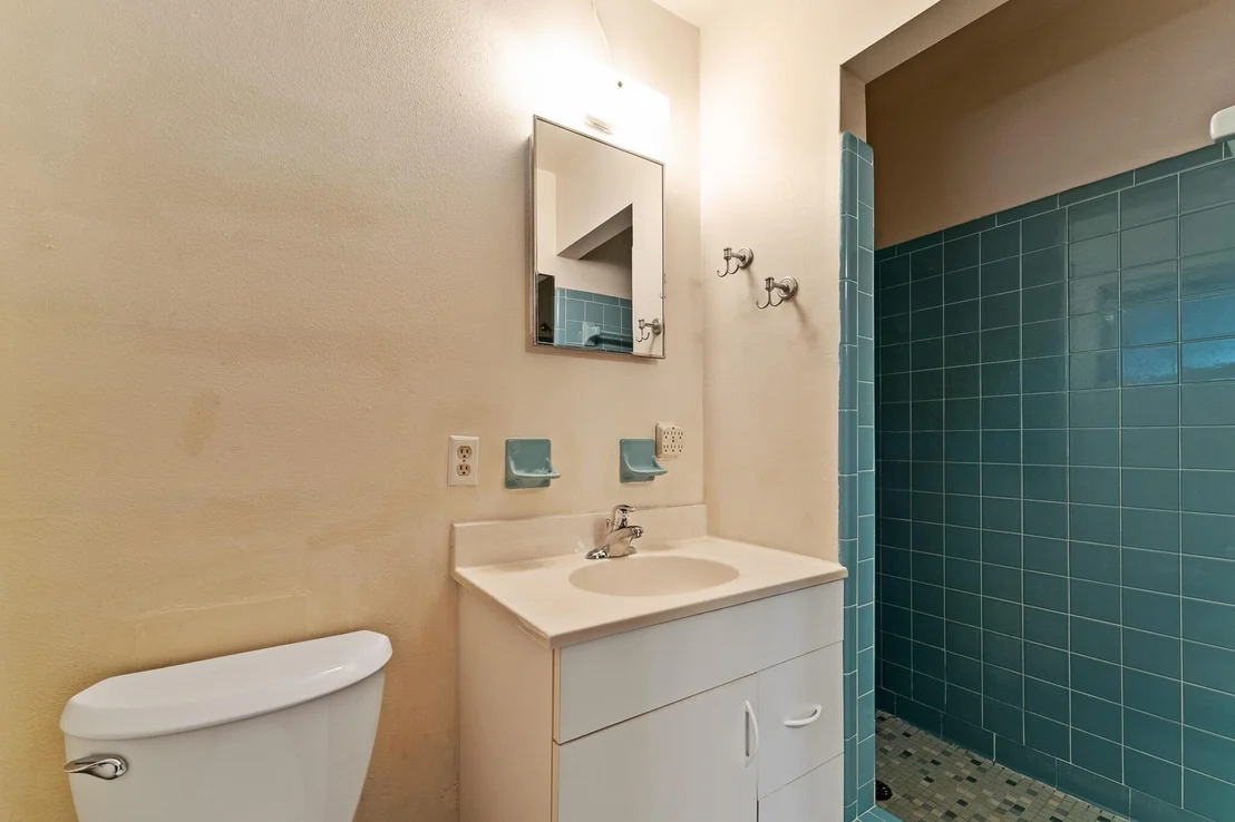 Photo of 1121 NW 15th Terrace