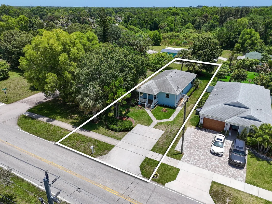 Photo of 18066 Limestone Creek Road
