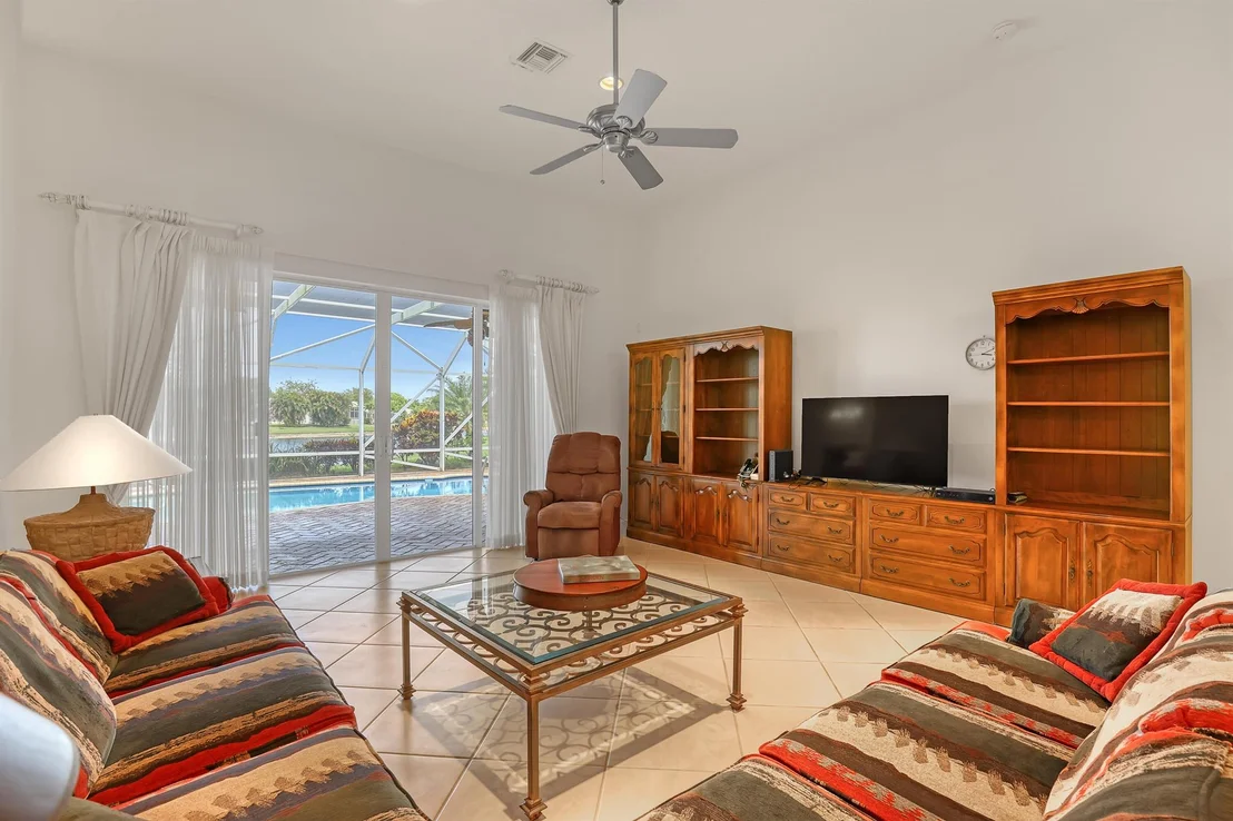 Photo of 9466 Lantern Bay Circle
