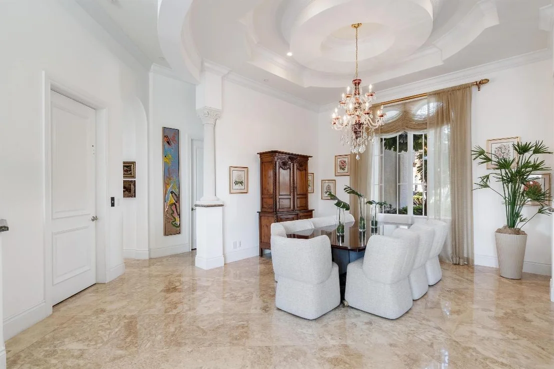 Photo of 932 Banyan Drive