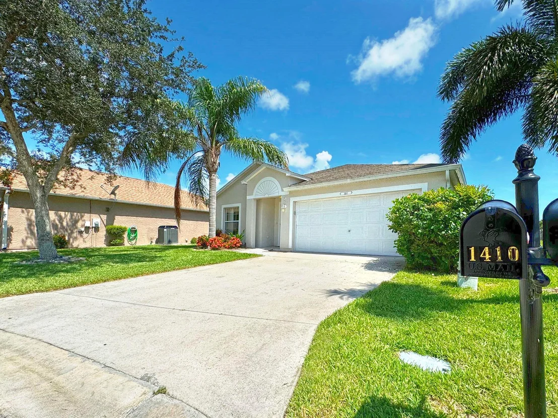 Photo of 1410 9th Place