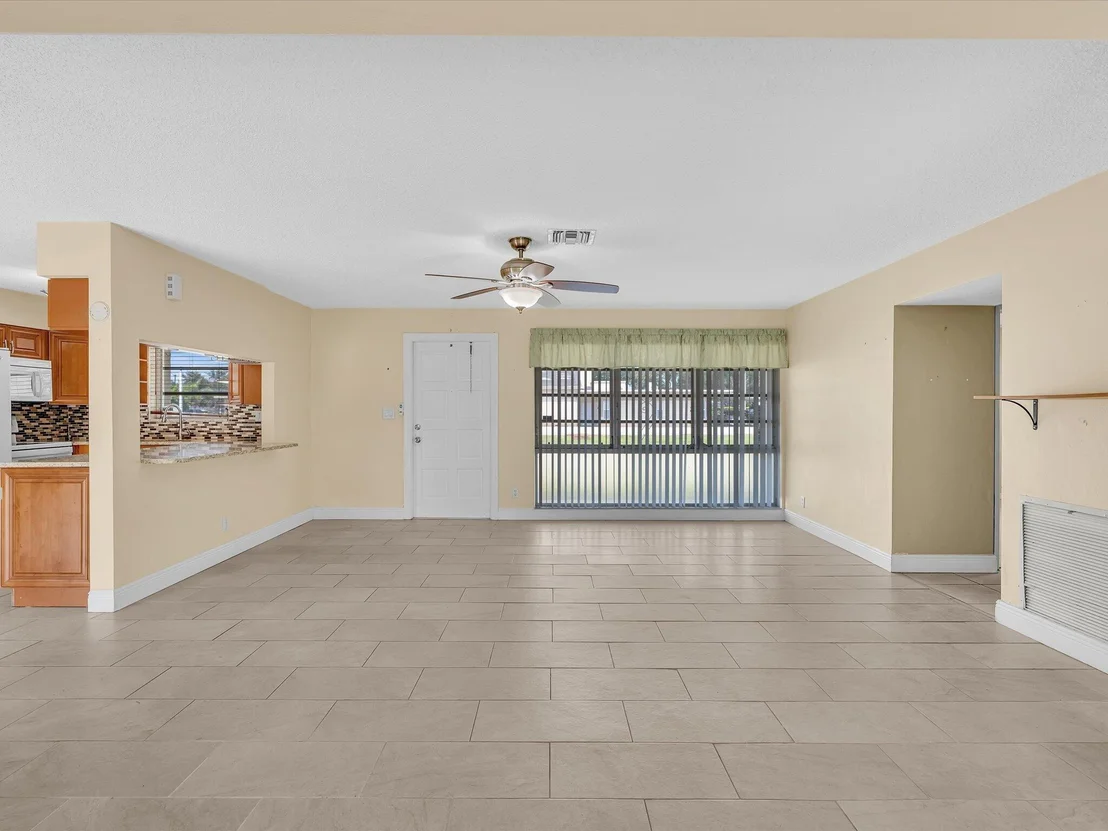 Photo of 4041 NE 18th Terrace