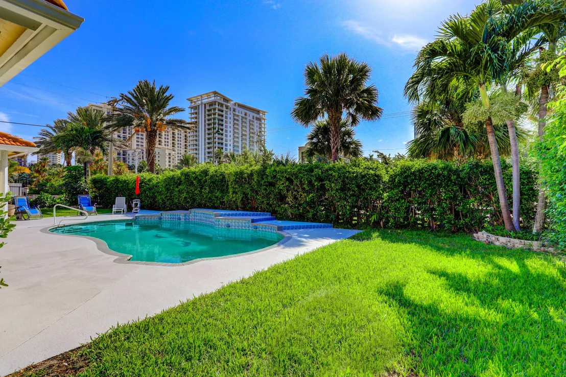 Photo of 1295 Singer Drive