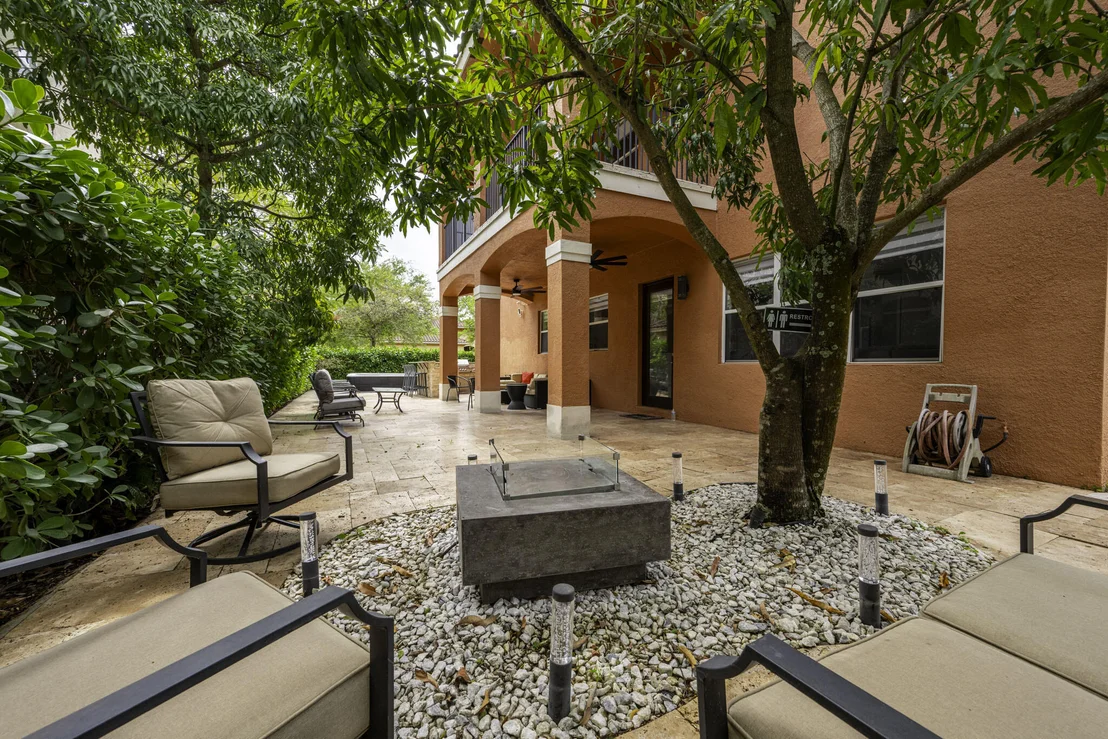 Photo of 658 Cresta Circle