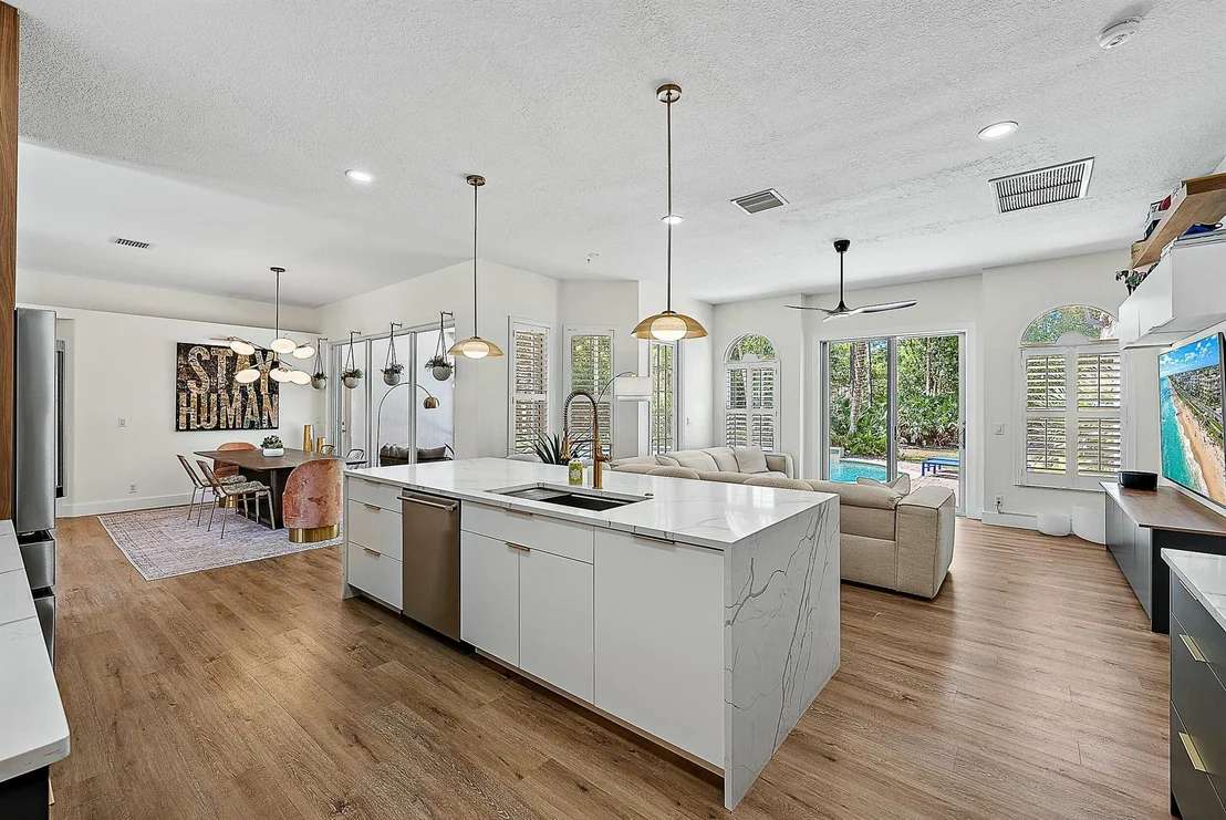 Photo of 15415 Alexander Run