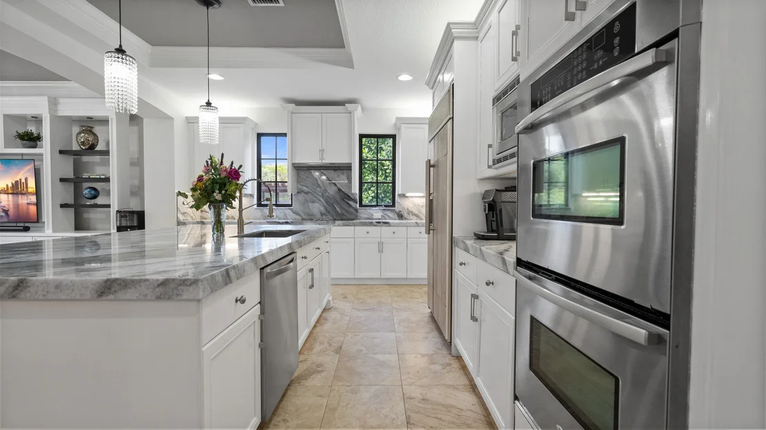 Photo of 9521 Eden Manor
