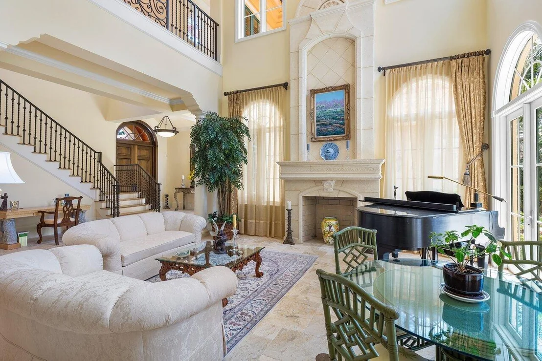 Photo of 6971 SE Harbor Circle