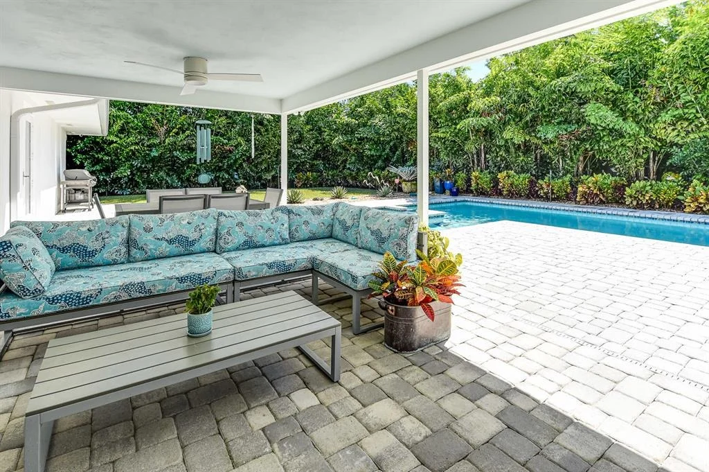 Photo of 200 Ellamar Road
