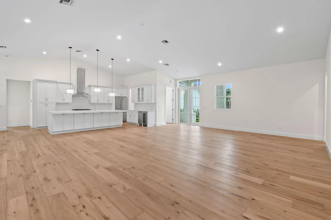 Photo of 3367 Cove Road