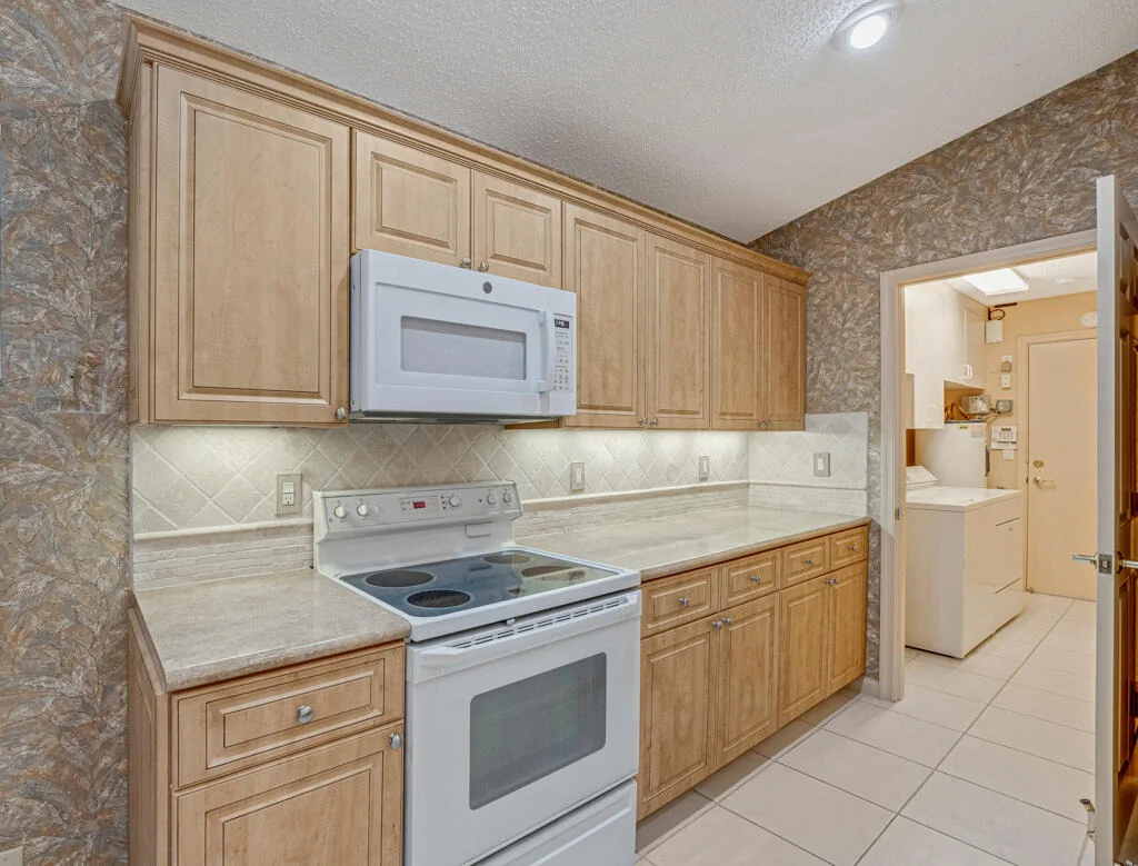 Photo of 9870 Harbour Lake Circle