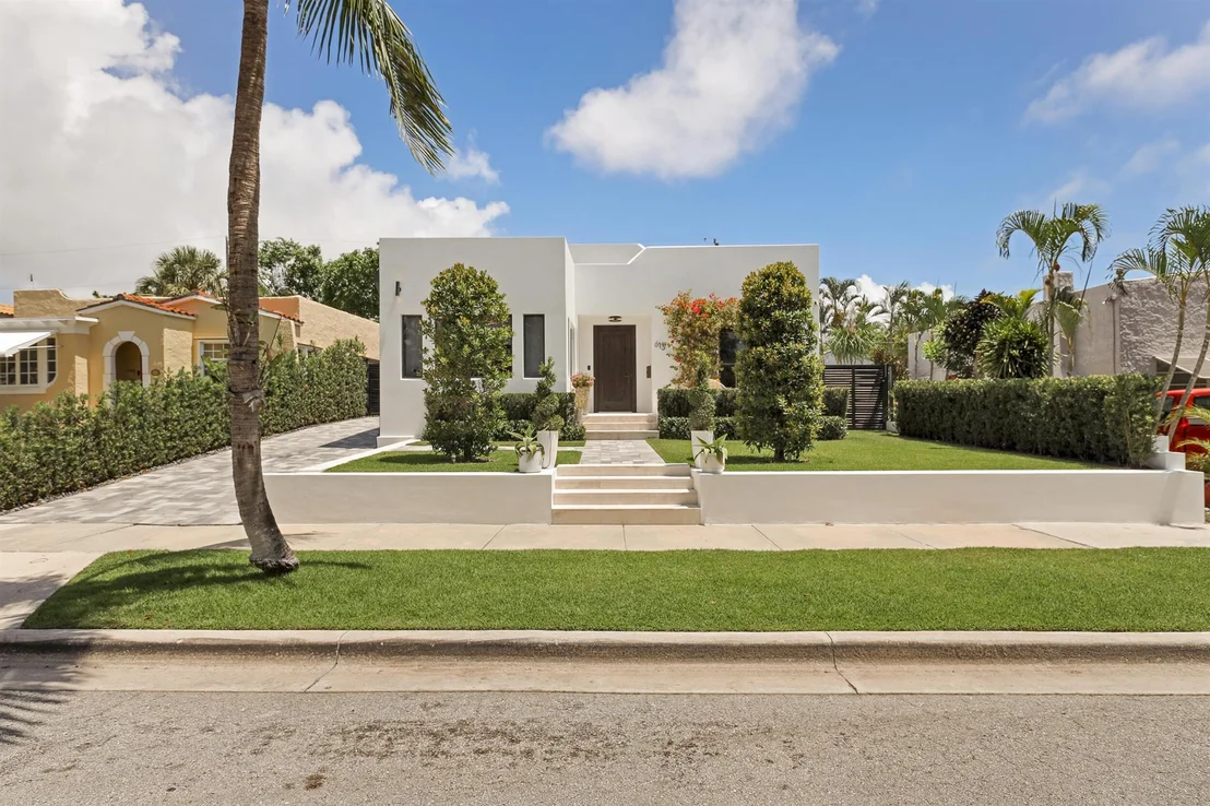 Photo of 613 Upland Road