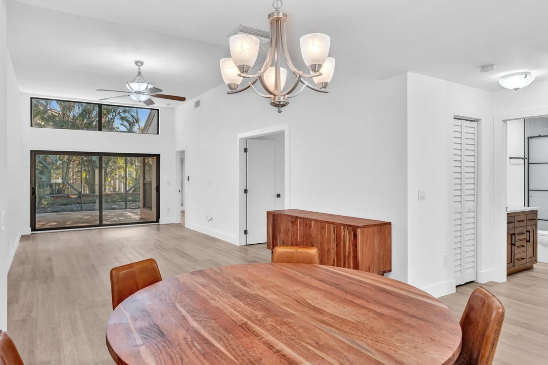 Photo of 6708 Canary Palm Circle
