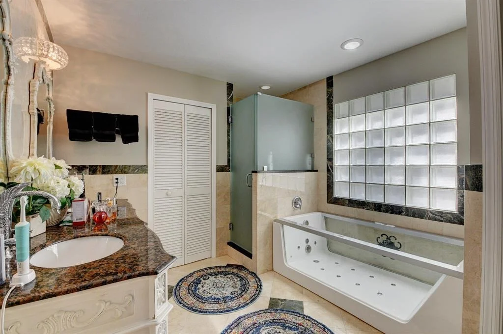 Photo of 10885 La Salinas Circle