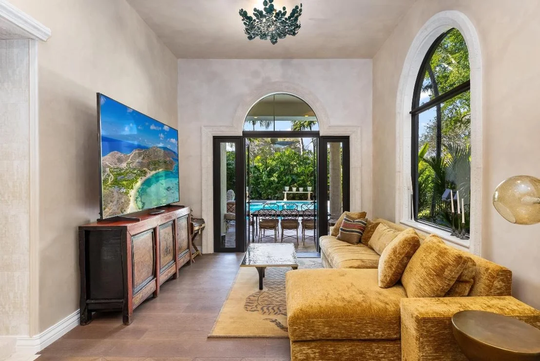 Photo of 422 Addison Park Lane
