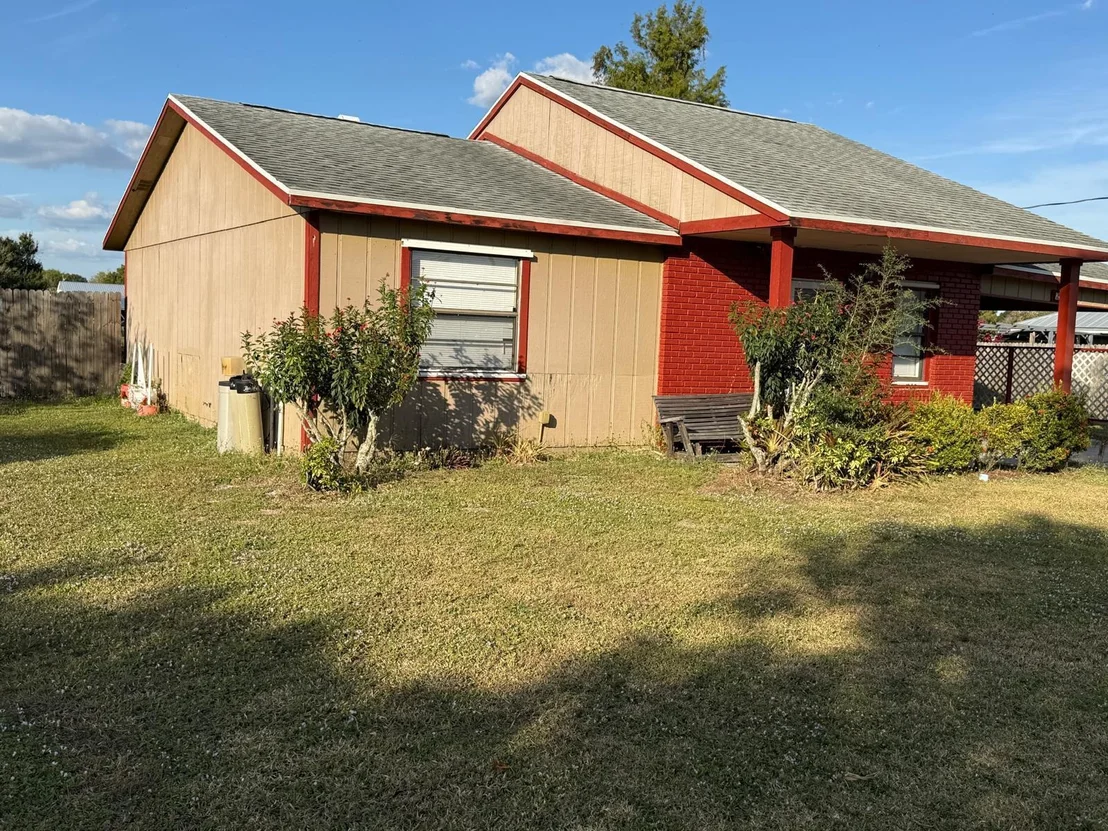 Photo of 2361 SE 27th Street