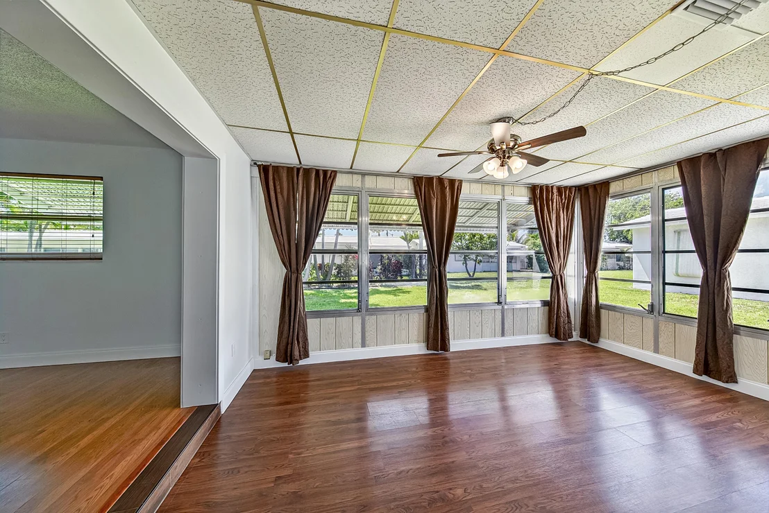 Photo of 2521 N Cypress Road