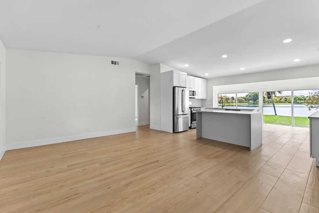 Photo of 302 Riverside Drive