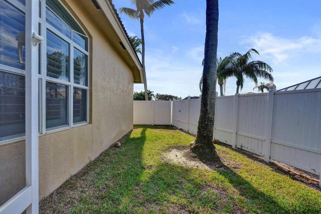 Photo of 603 N Cypress Drive