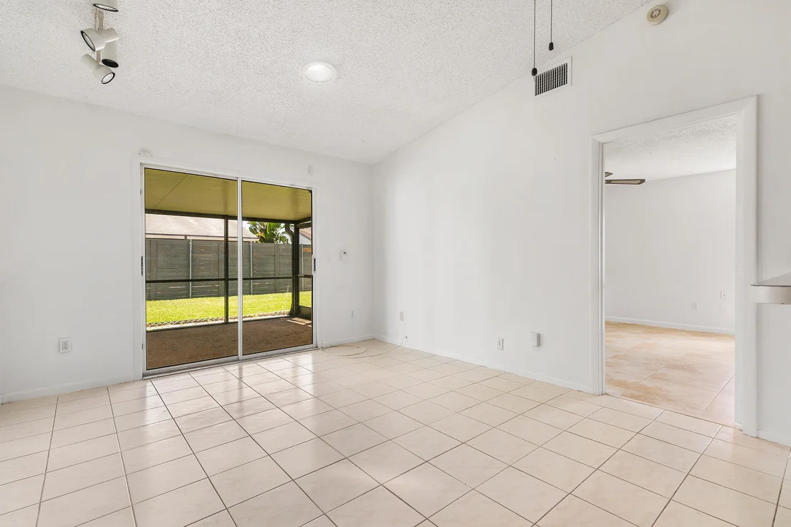 Photo of 5262 Edgewood Drive