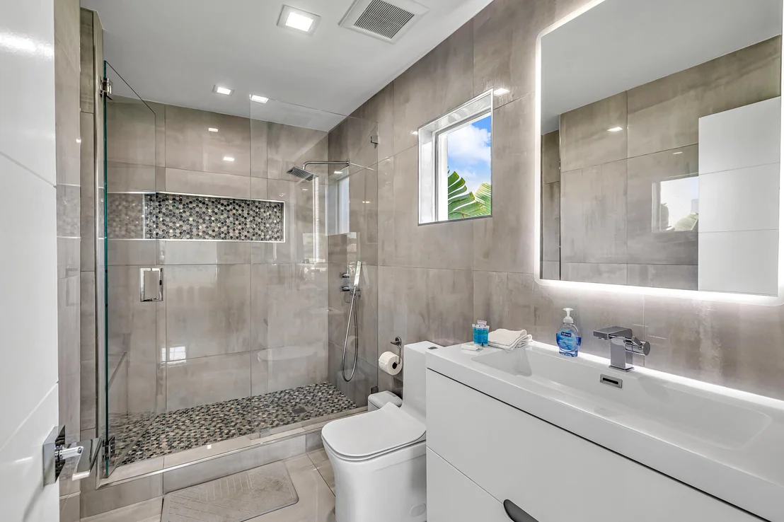 Photo of 4921 NE 28TH Avenue
