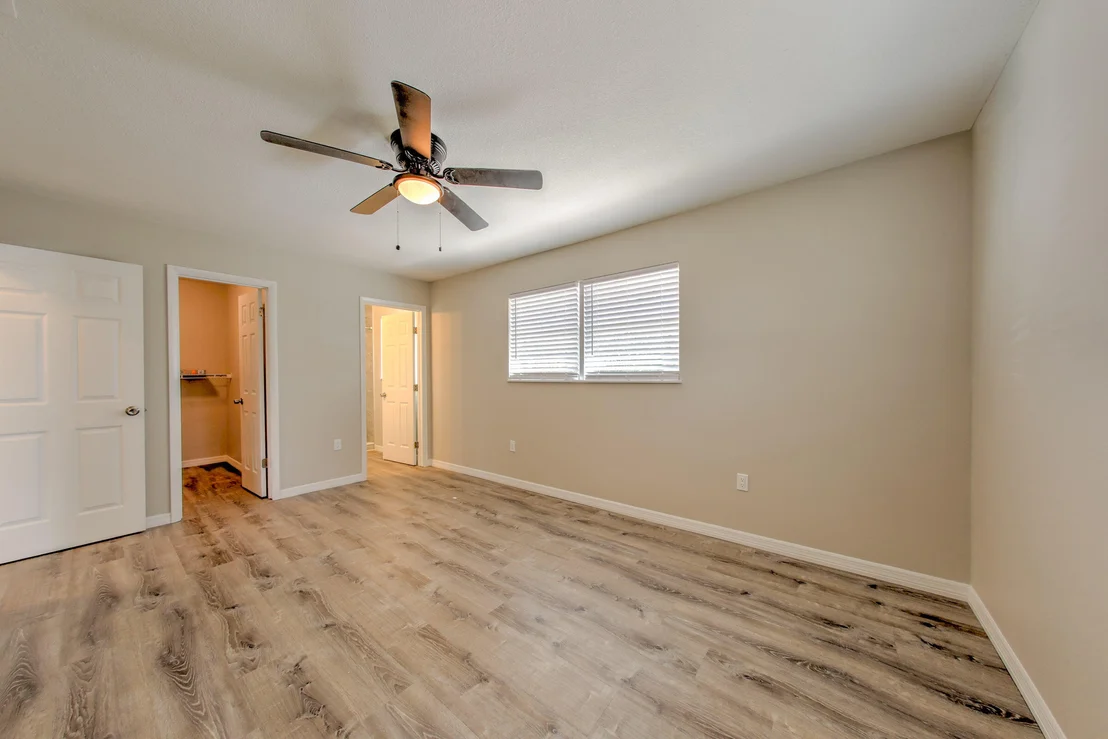Photo of 5103 Sunset Boulevard