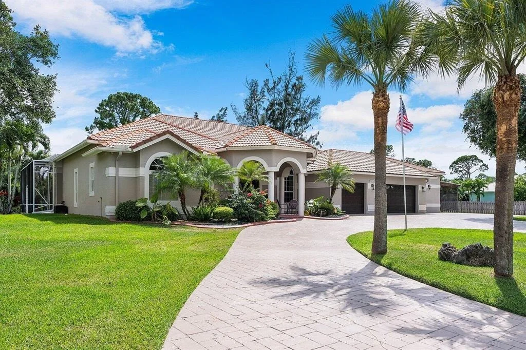 Photo of 8360 Arrowhead Drive