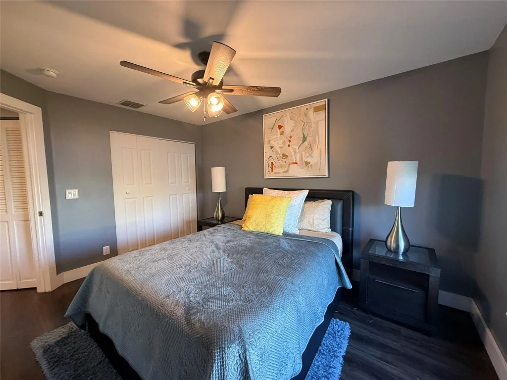 Photo of 2702 E Orchard Circle
