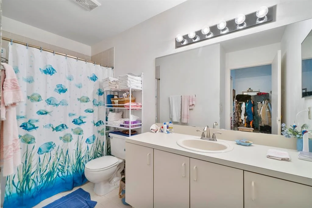Photo of 5940 Strawberry Lakes Circle