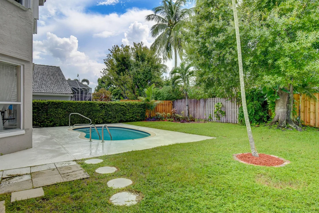 Photo of 7585 Thornlee Drive