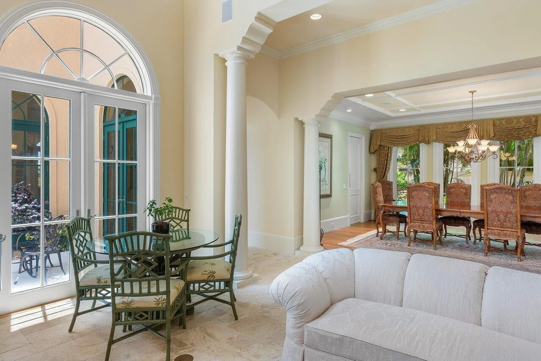 Photo of 6971 SE Harbor Circle
