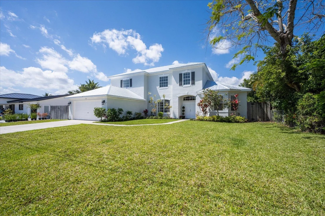 Photo of 938 Marlin Drive