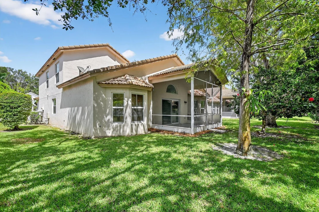 Photo of 2707 Pointe Circle