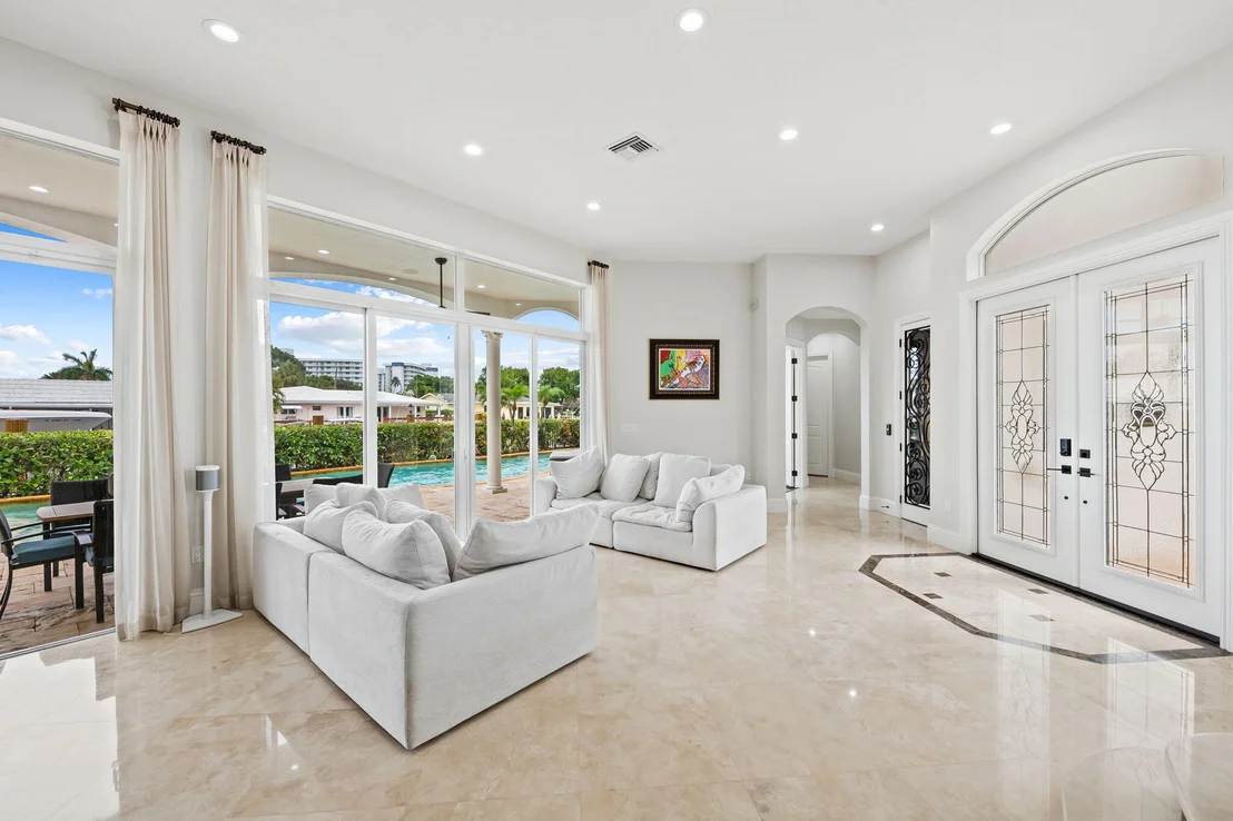 Photo of 1261 NE 27th Way