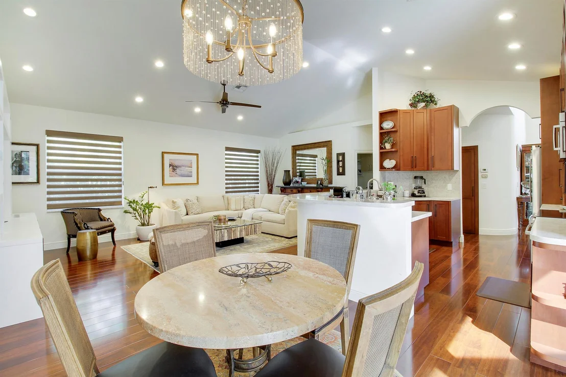 Photo of 7618 La Corniche Circle