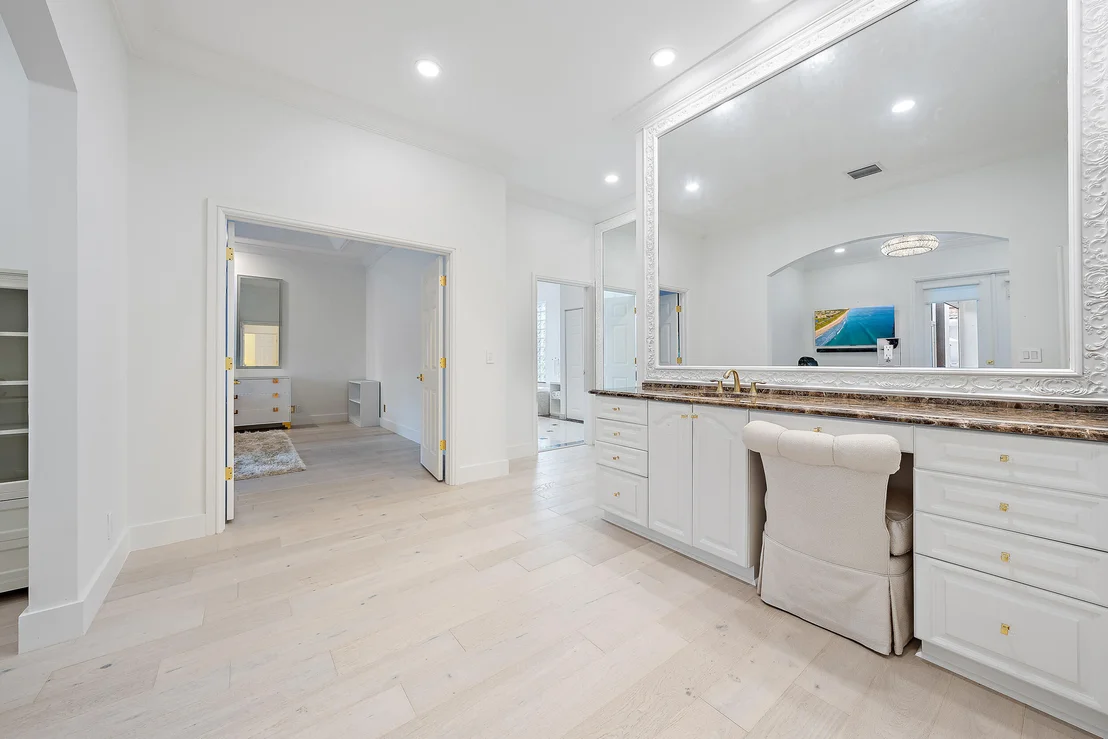 Photo of 325 Eagle Drive
