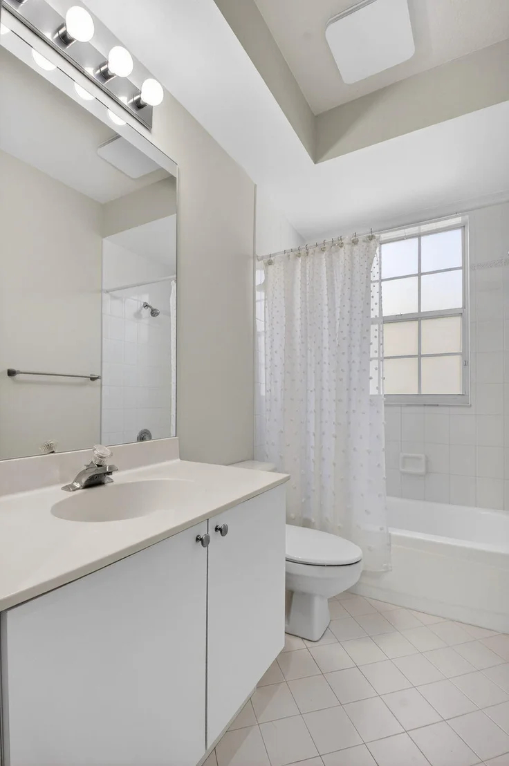Photo of 3958 Redondo Way