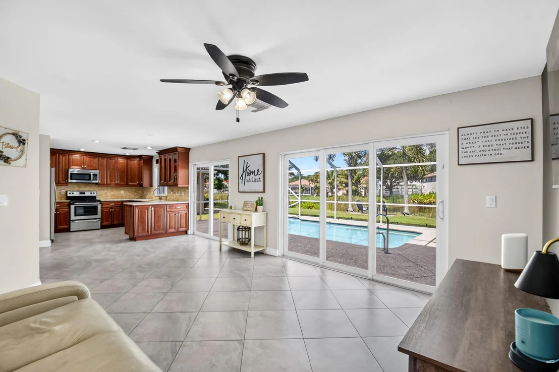 Photo of 6233 WILLOUGHBY Circle