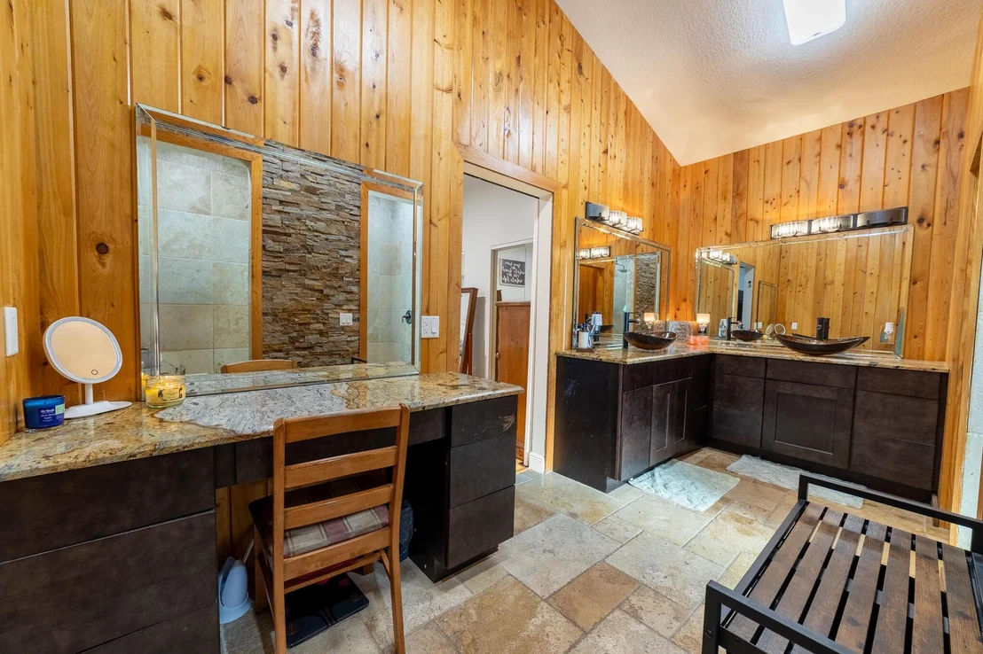 Photo of 1402 SE 12th Drive