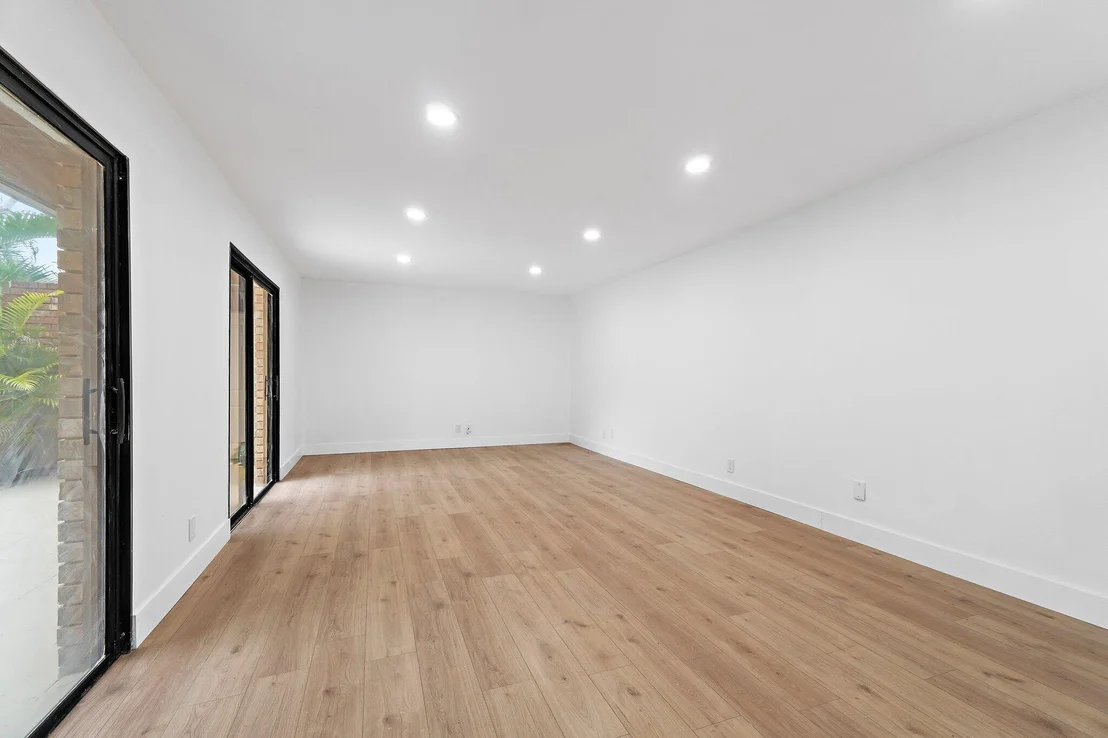 Photo of Unit 7C at 1420 Ocean Way