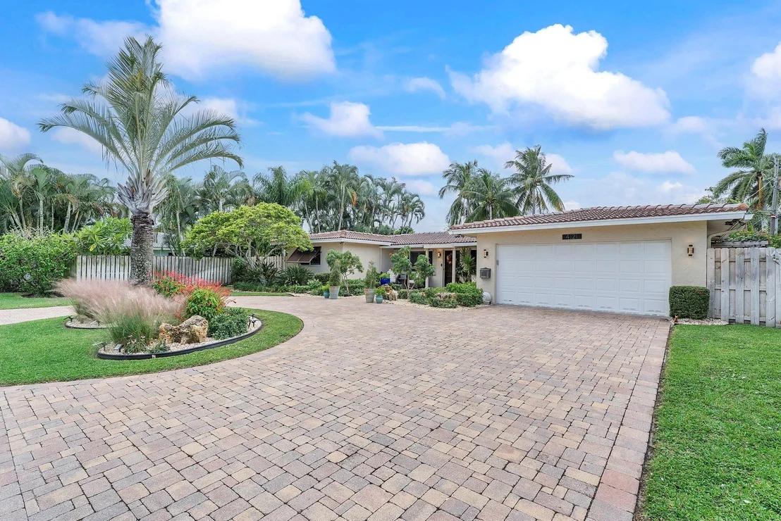 Photo of 4121 NE 22nd Terrace