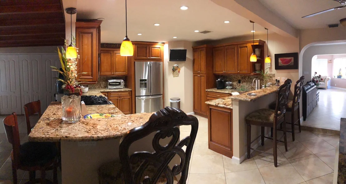 Photo of 819 Colonial Road