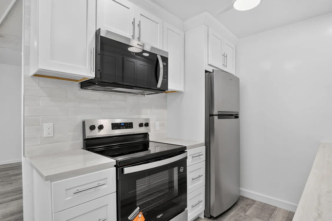 Photo of 3045 Cornwall C