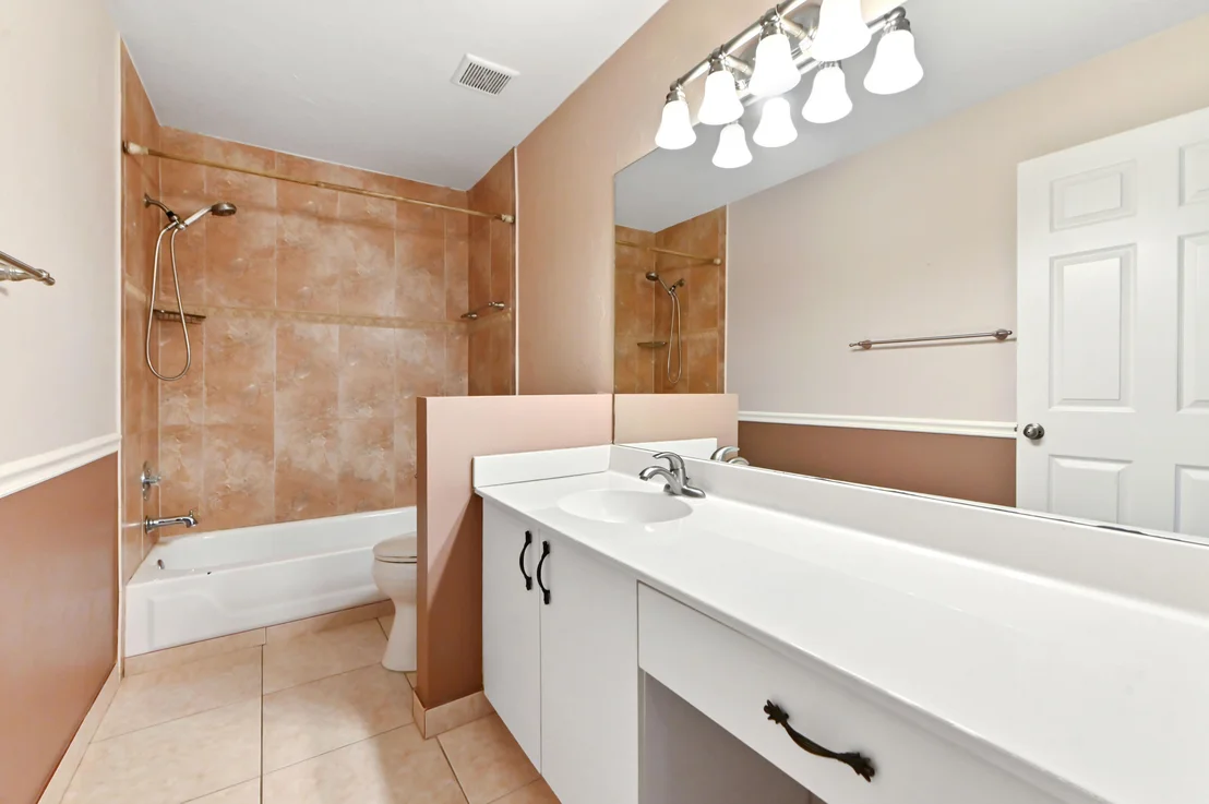 Photo of 6205 Lansdowne Circle