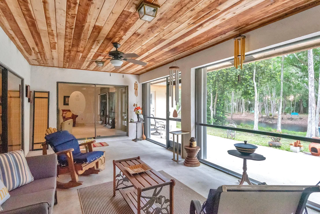 Photo of 13288 Compton Road