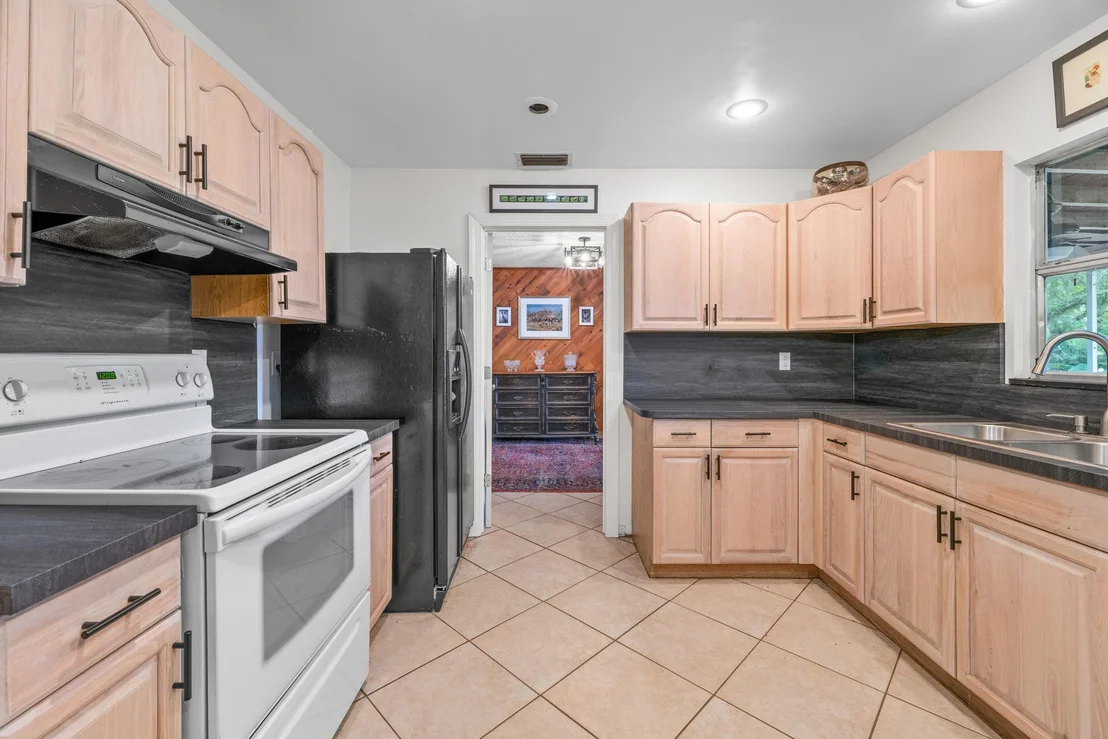 Photo of 14536 North Road