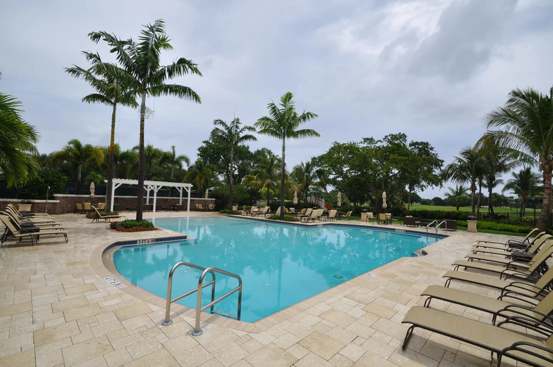 Photo of 4185 Live Oak Boulevard