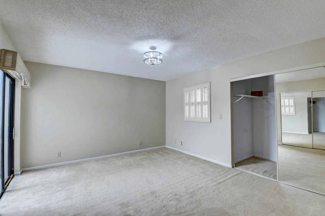 Photo of 174 Meadows Drive